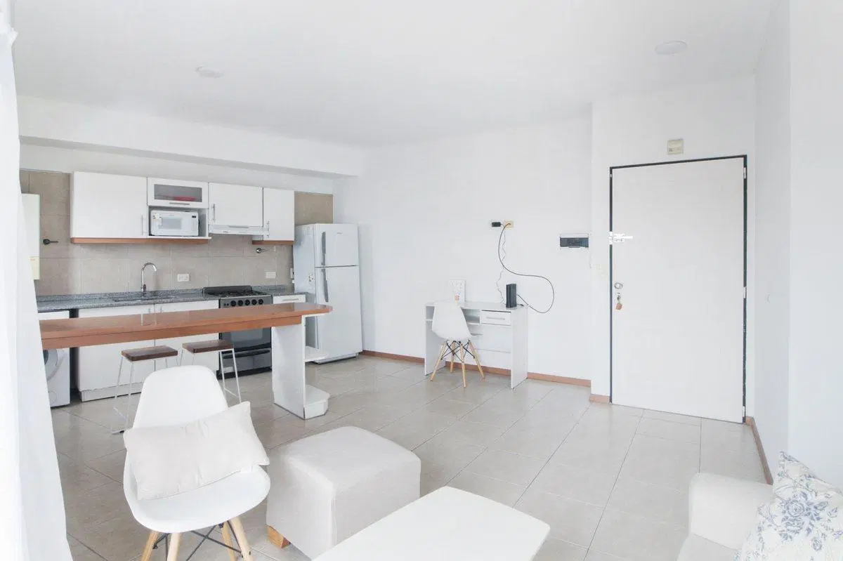 VENTA DEPARTAMENTO DOS AMBIENTES CON BALCON FRENTE 2