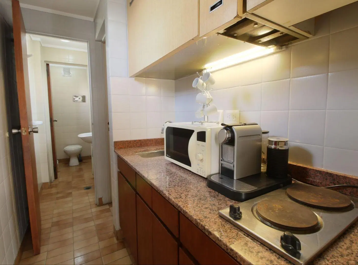 ALQUILER OFICINA 3 DESPACHOS AMOBLADA CALLAO 420 3