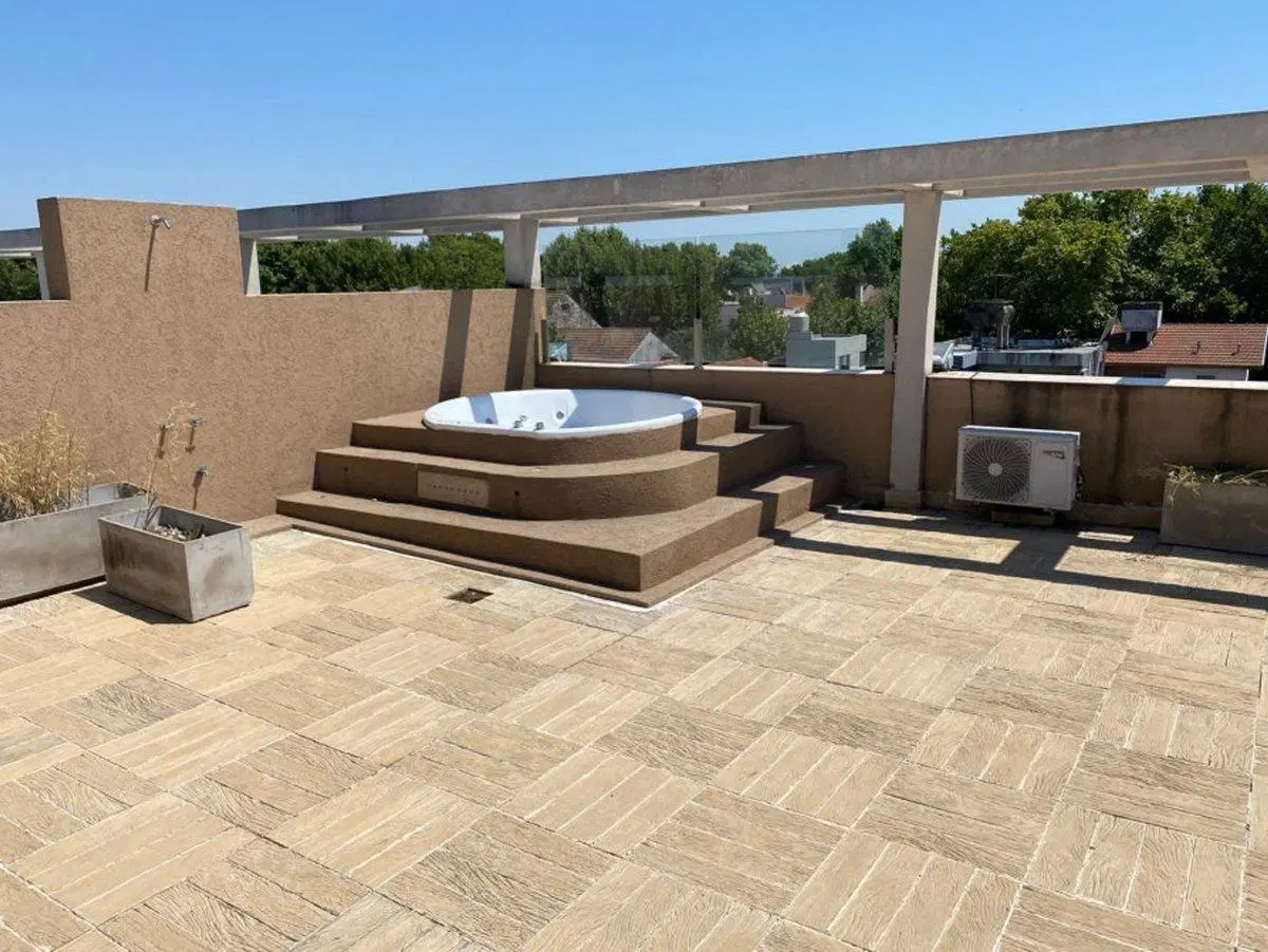 VENTA DEPARTAMENTO 2 AMBIENTES - COCHERA BANFIELD 2