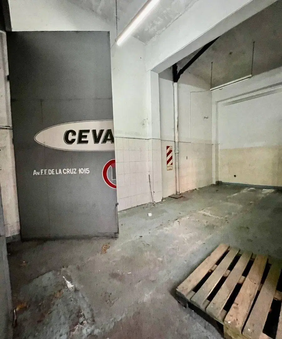 VENTA POMPEYA LOCAL o DEPÓSITO - GARAGE 2