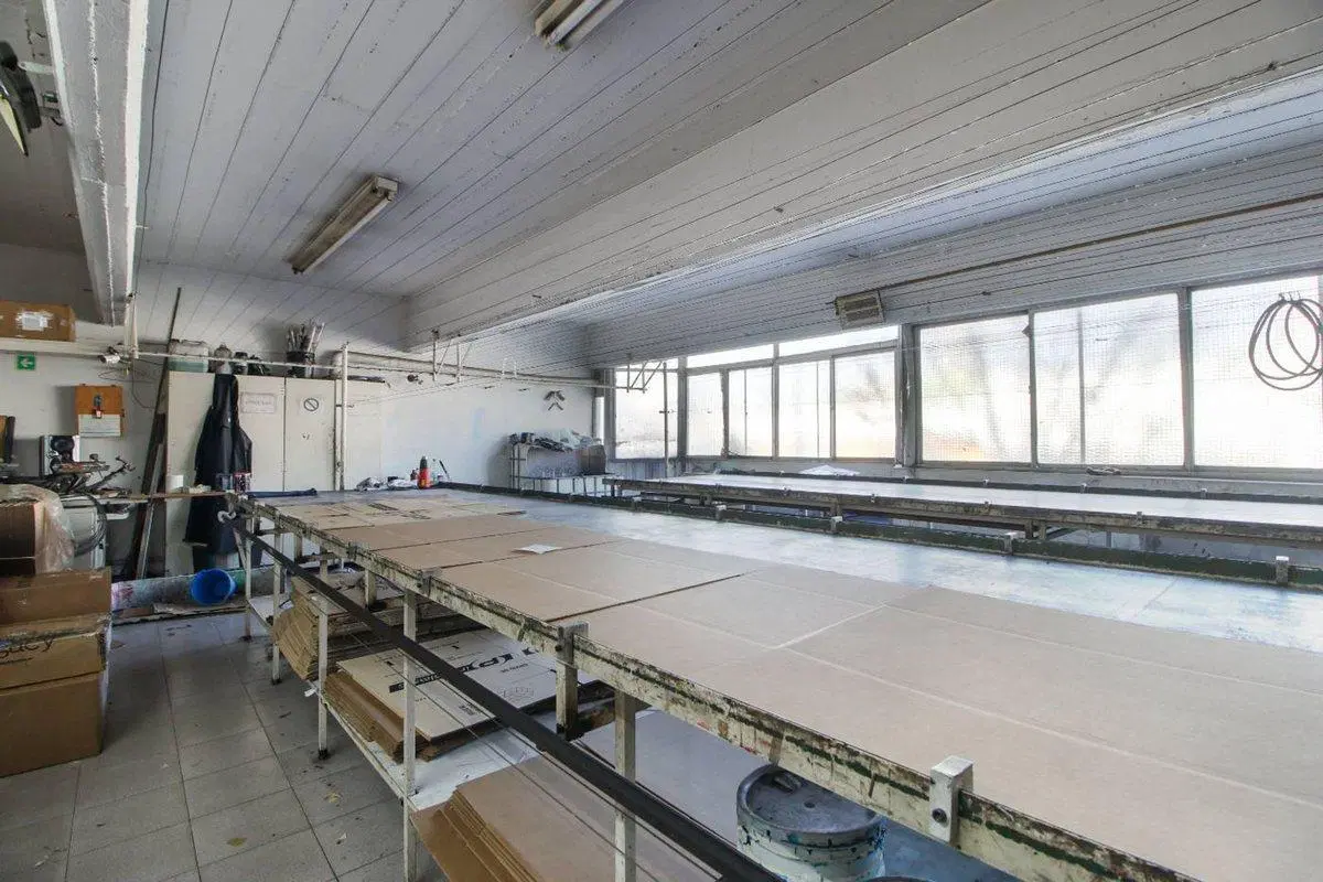 OPORTUNIDAD Galpón Parque Chacabuco Venta 822M2 5