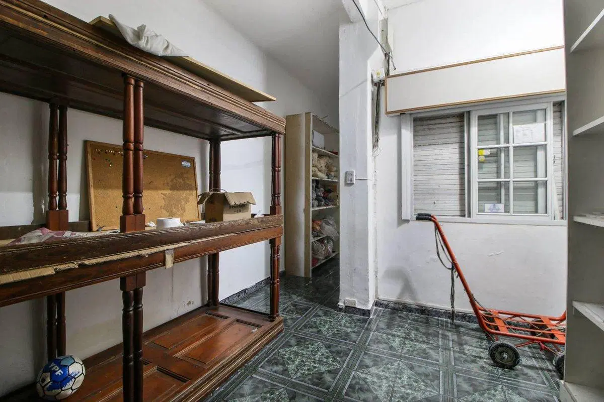 OPORTUNIDAD Galpón Parque Chacabuco Venta 822M2 3