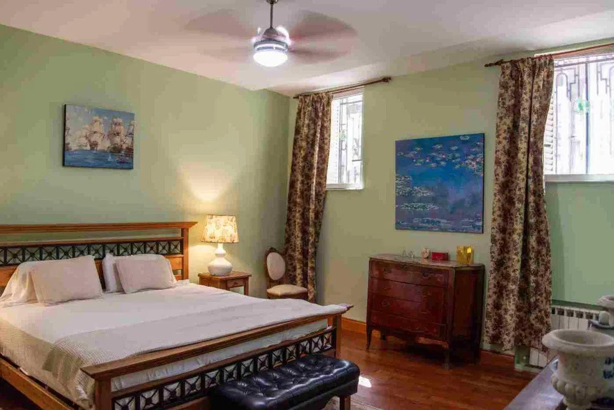 VENTA SAN TELMO COCHERA EDIFICIO DODERO 5