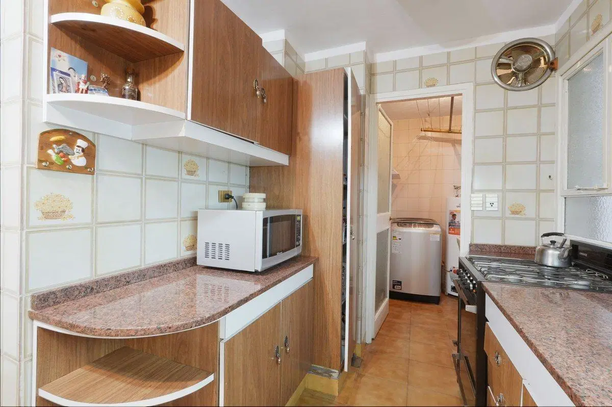 VENTA DEPARTAMENTO 4 AMBIENTES BALCÓN Y COCHERA 3