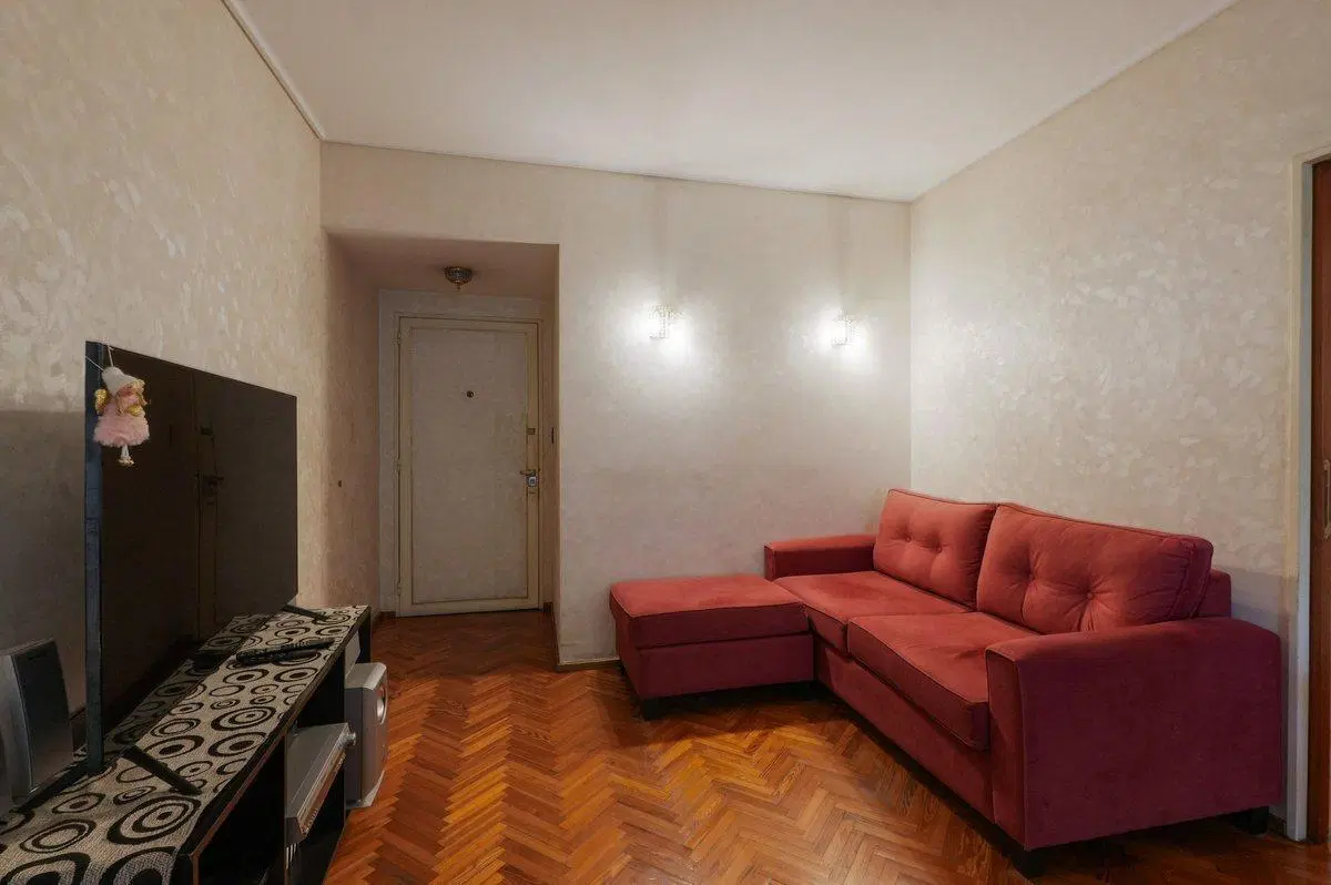 VENTA DEPARTAMENTO 4 AMBIENTES BALCÓN Y COCHERA 5