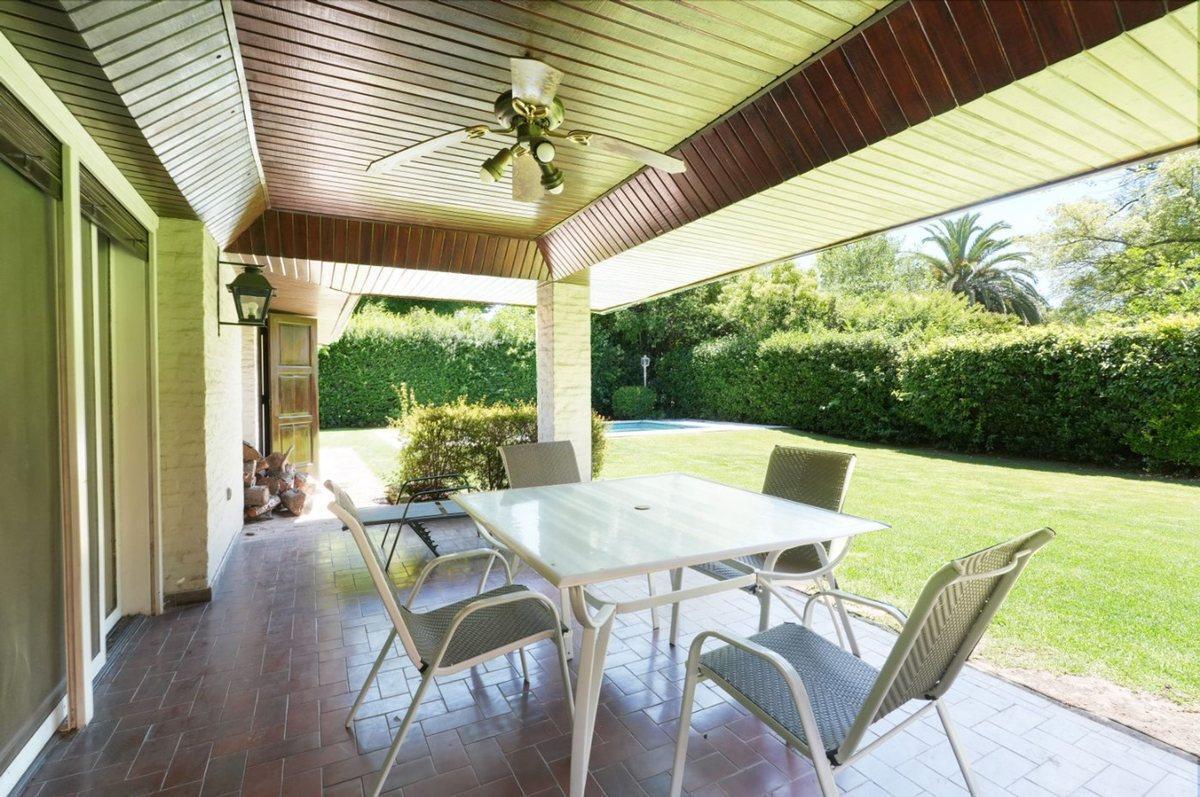 VENTA CASA SEIS AMBIENTES OLIVOS GOLF CLUB