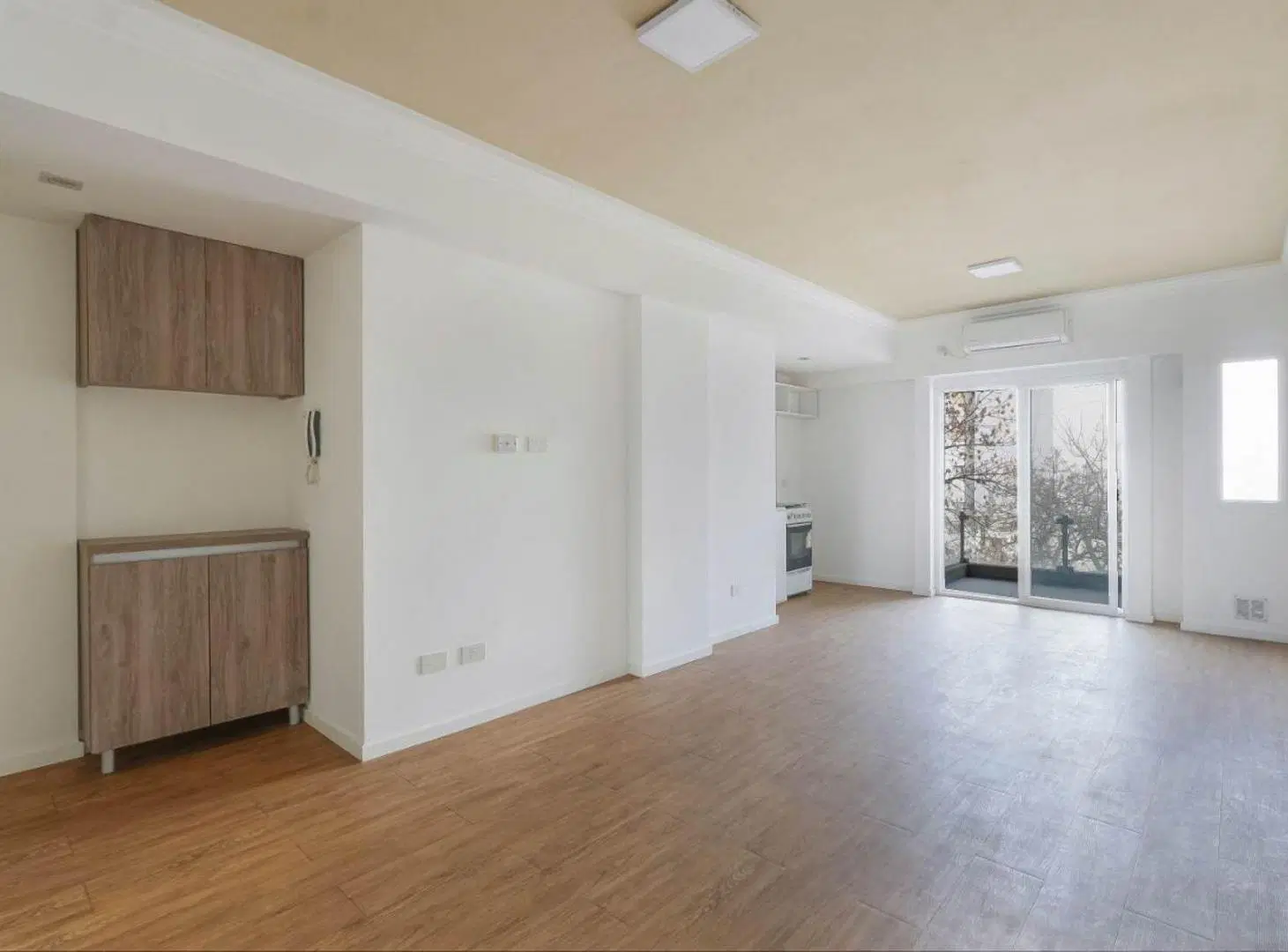 VENTA MONOAMBIENTE CON BALCÓN APTO PROFESIONAL 5