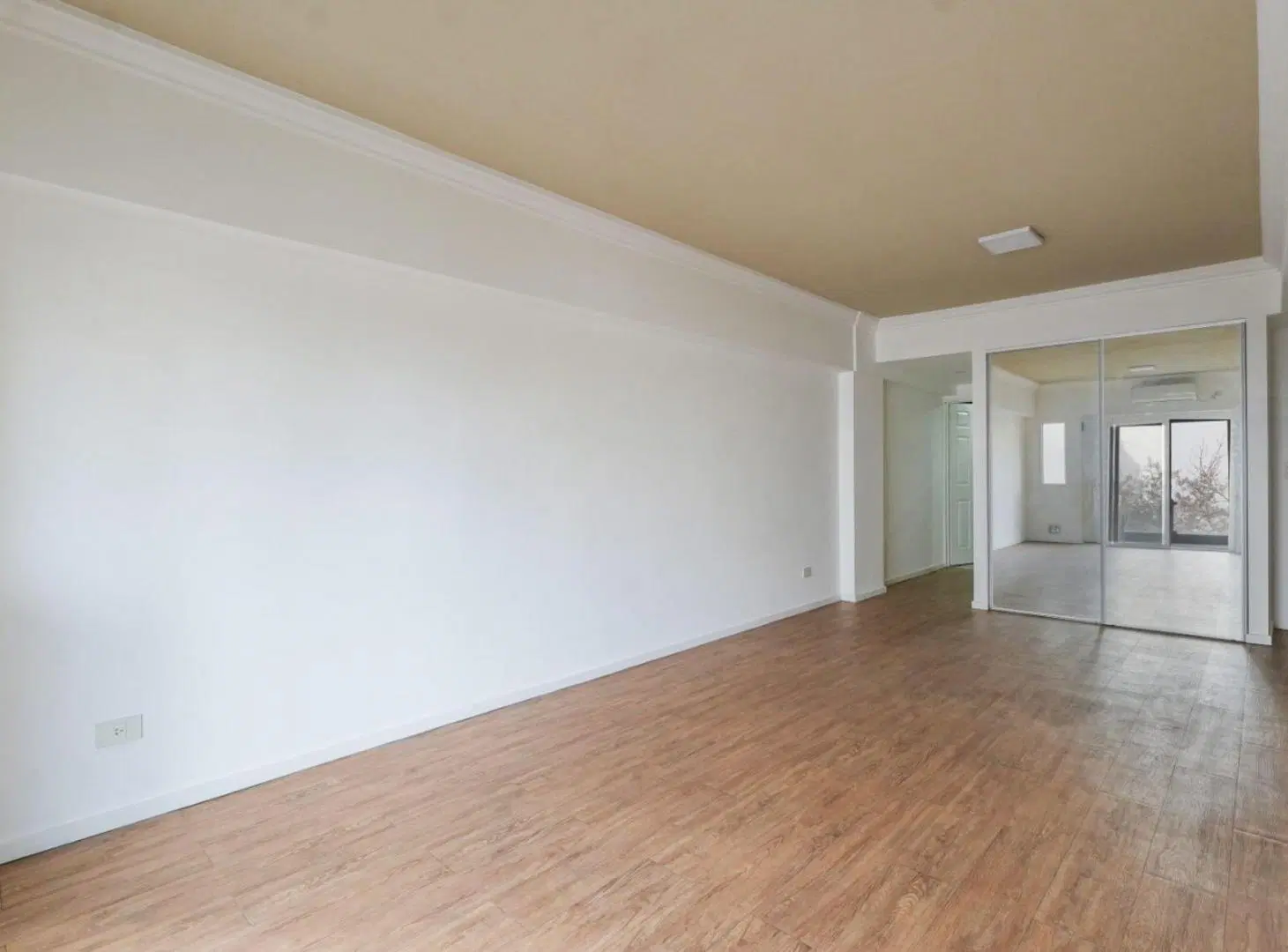 VENTA MONOAMBIENTE CON BALCÓN APTO PROFESIONAL 2