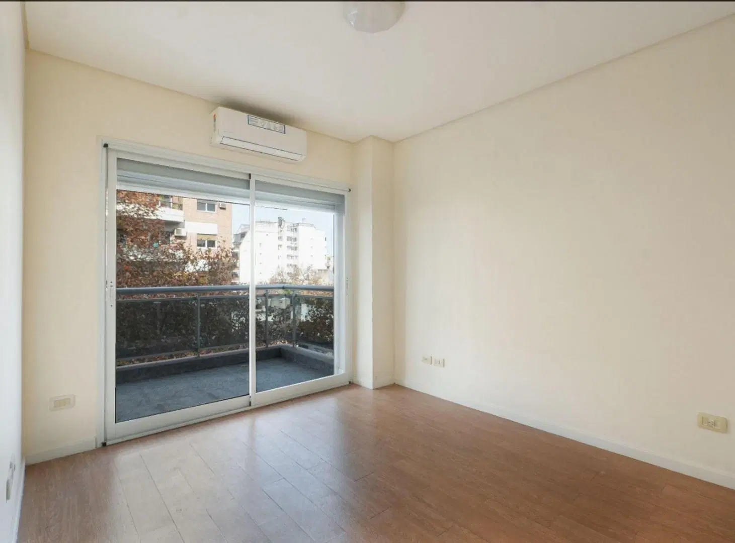 VENTA MODERNO DEPARTAMENTO 2 AMBIENTES BALCON LUZ 4