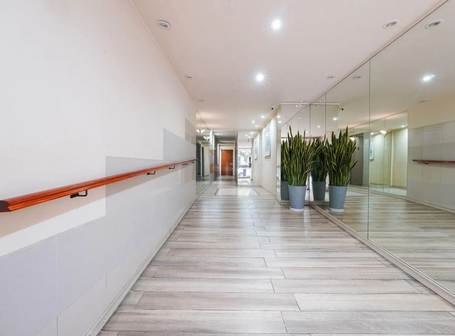 Venta Palermo luminoso de 6 amb apto profesional 2