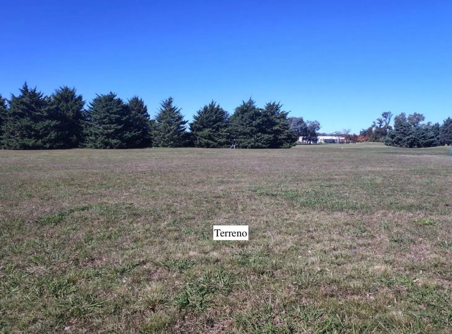 VENTA TERRENO LUJÁN EVERLINKS GOLF VISTA A HOYOS 2