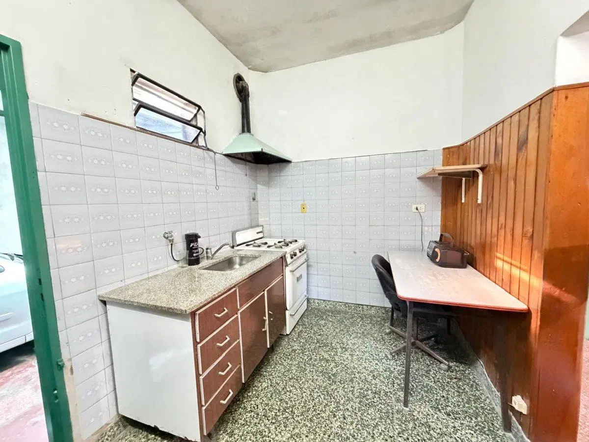 VENTA CASA CON TERRENO LA FERRERE CON GARAGE 5