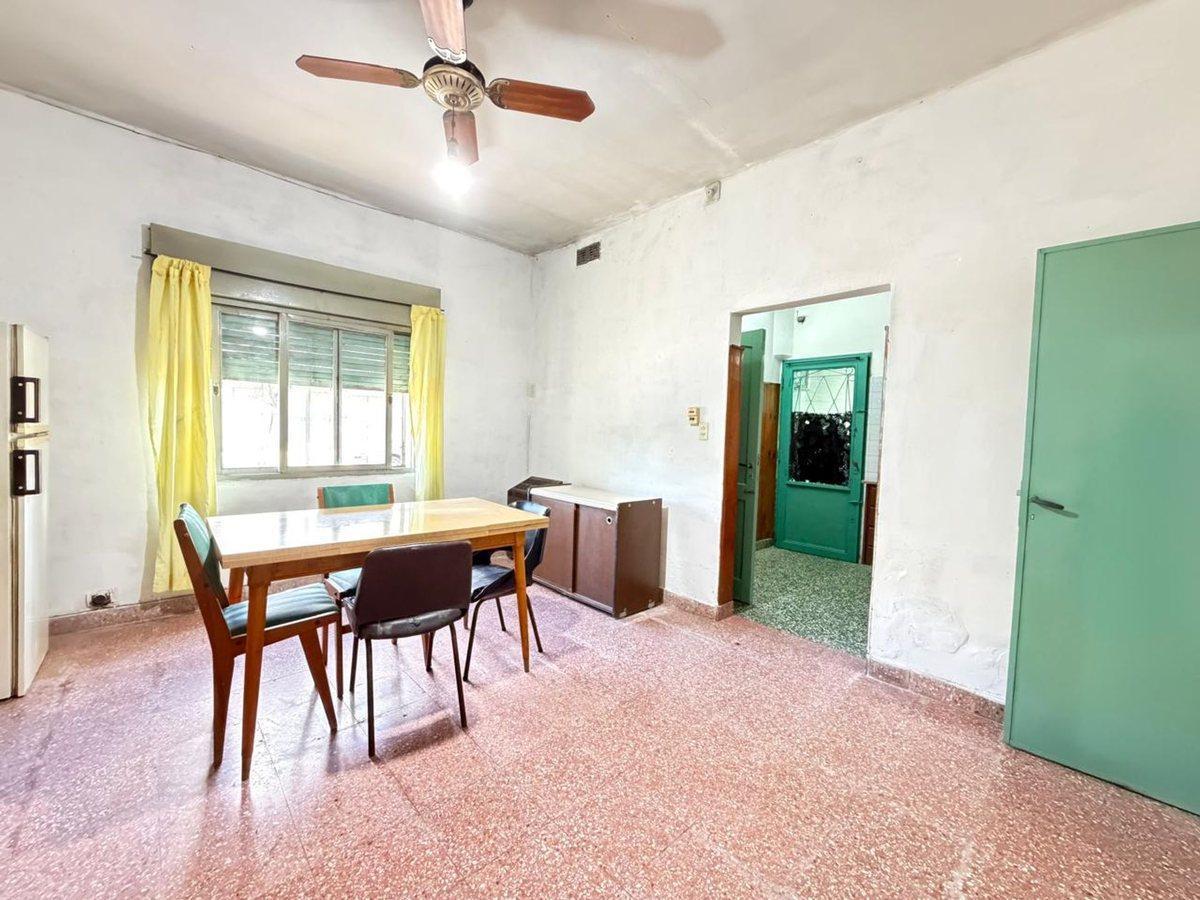 VENTA CASA CON TERRENO LA FERRERE CON GARAGE