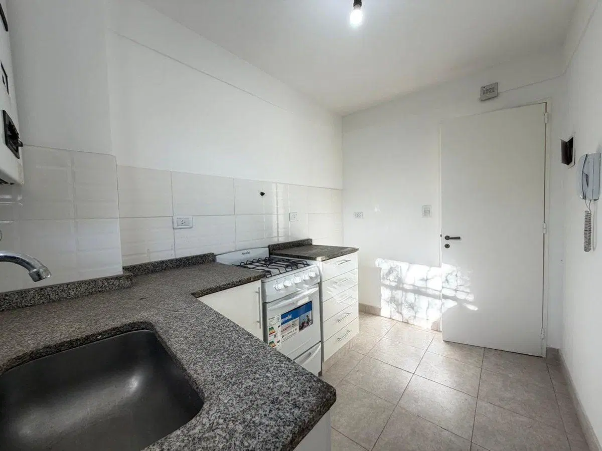 VENTA PALERMO SOHO FRENTE 3 AMBIENTES LUMINOSO 4
