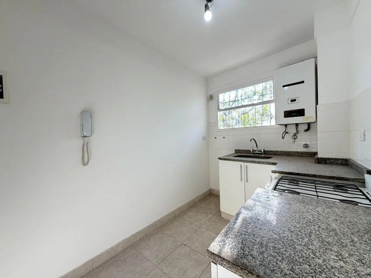 VENTA PALERMO SOHO FRENTE 3 AMBIENTES LUMINOSO 8