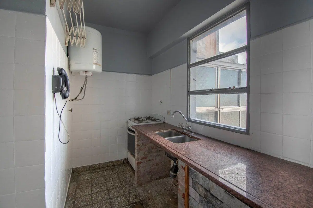 VENTA MONOAMBIENTE BARRACAS LUMINOSO 2