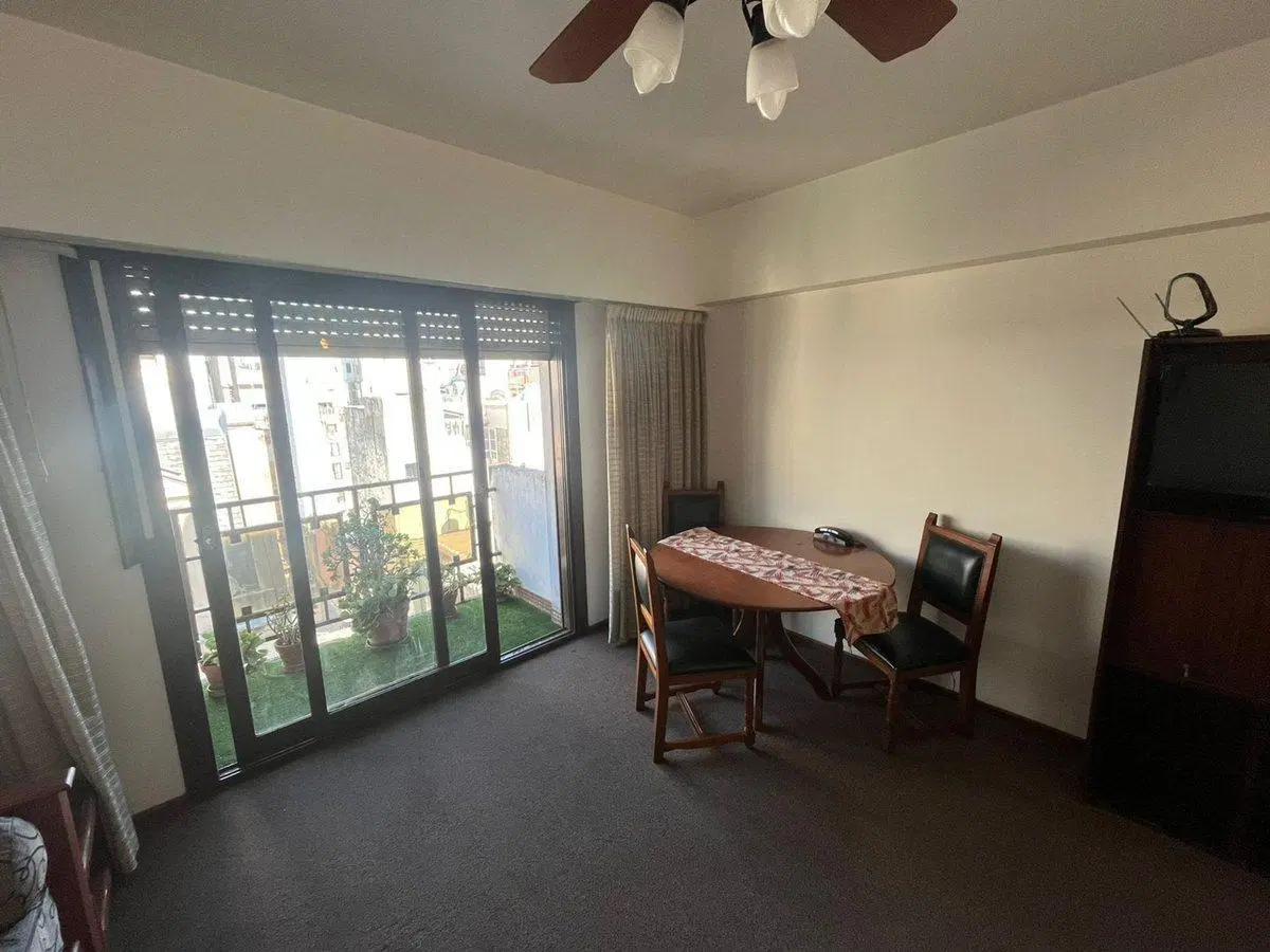 VENTA Monoambiente con balcon BALVANERA 4