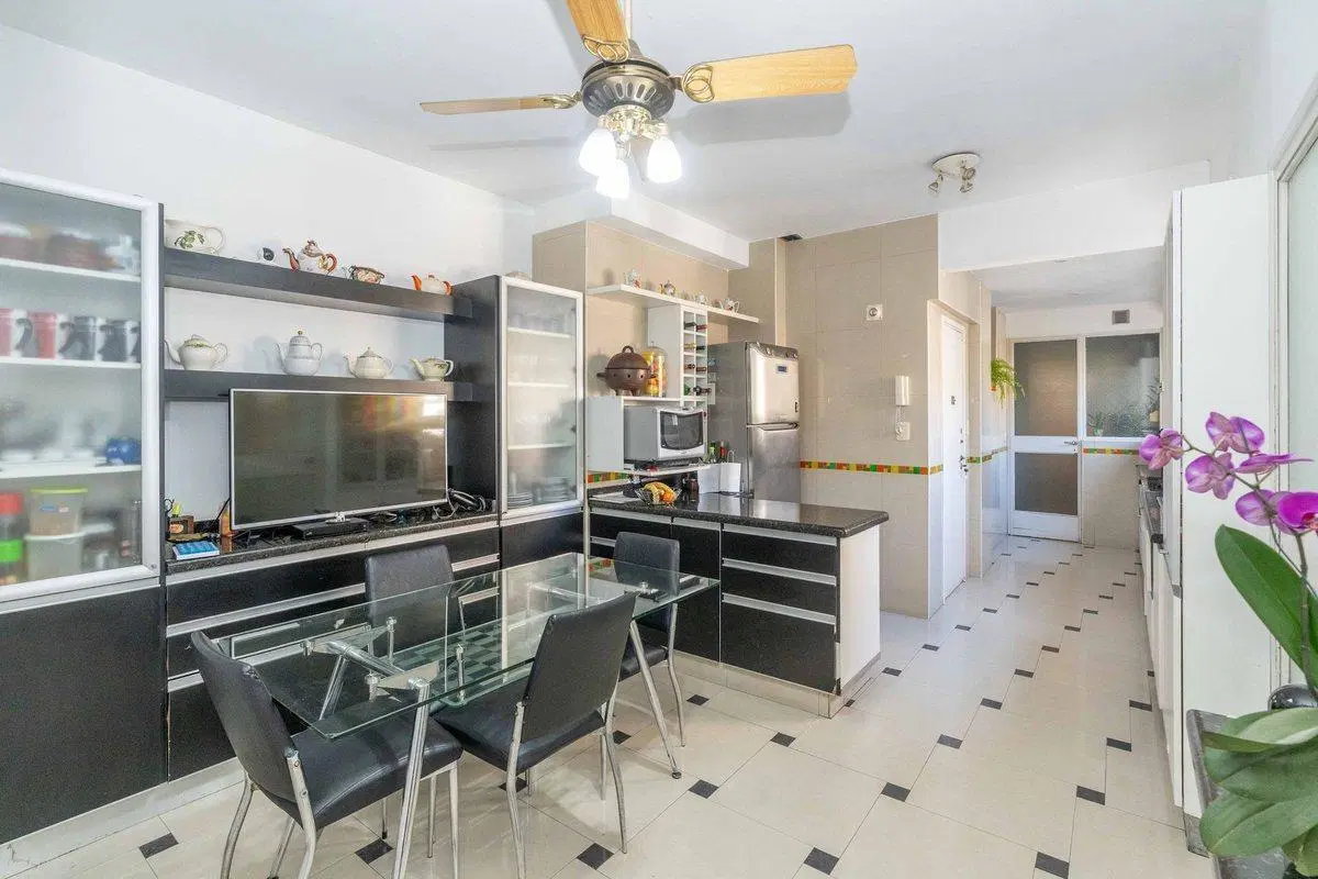 PISO EN VENTA CABALLITO 5 AMB, DEP y COCHERA 2