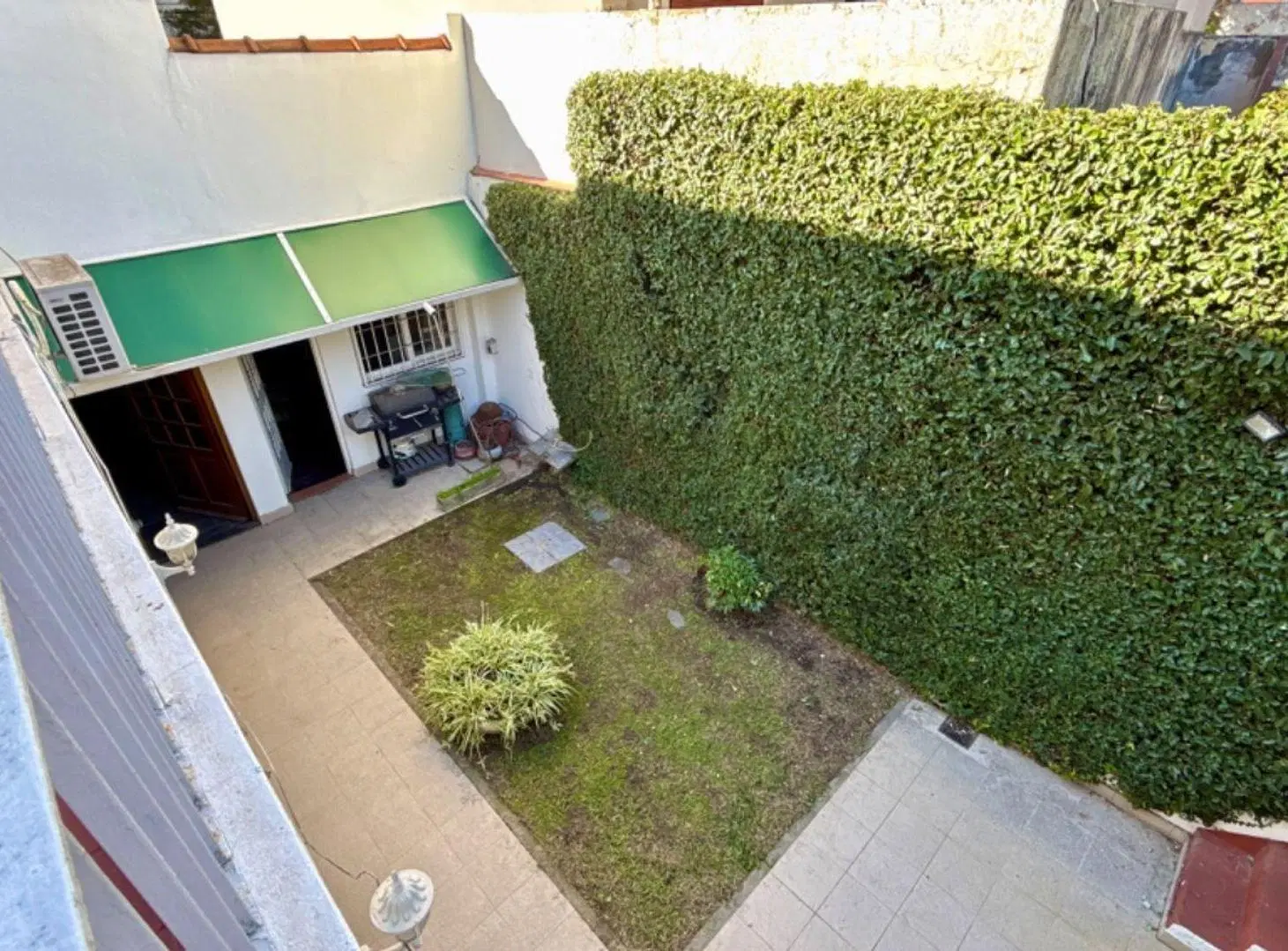 PARQUE CHAS VENTA CASA EN EXCELENTE ESTADO /GARAGE 5
