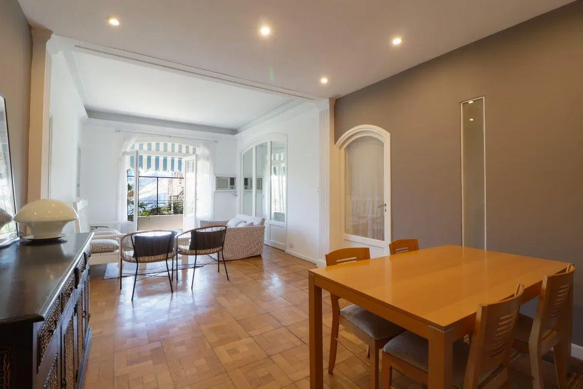 VENTA DEPARTAMENTO 5 AMB FRENTE PARQUE RIVADAVIA 5