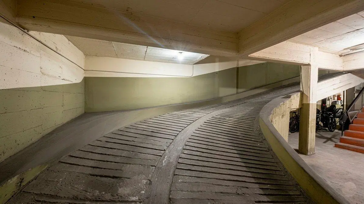 Cochera Fija Cubierta en Venta - 10 m² - Abasto 5