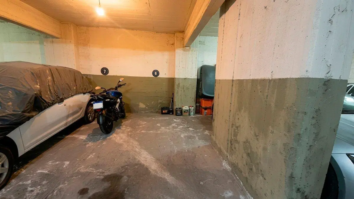 Venta Pack Cocheras Fija Cubiertas 10 m² - Abasto 2