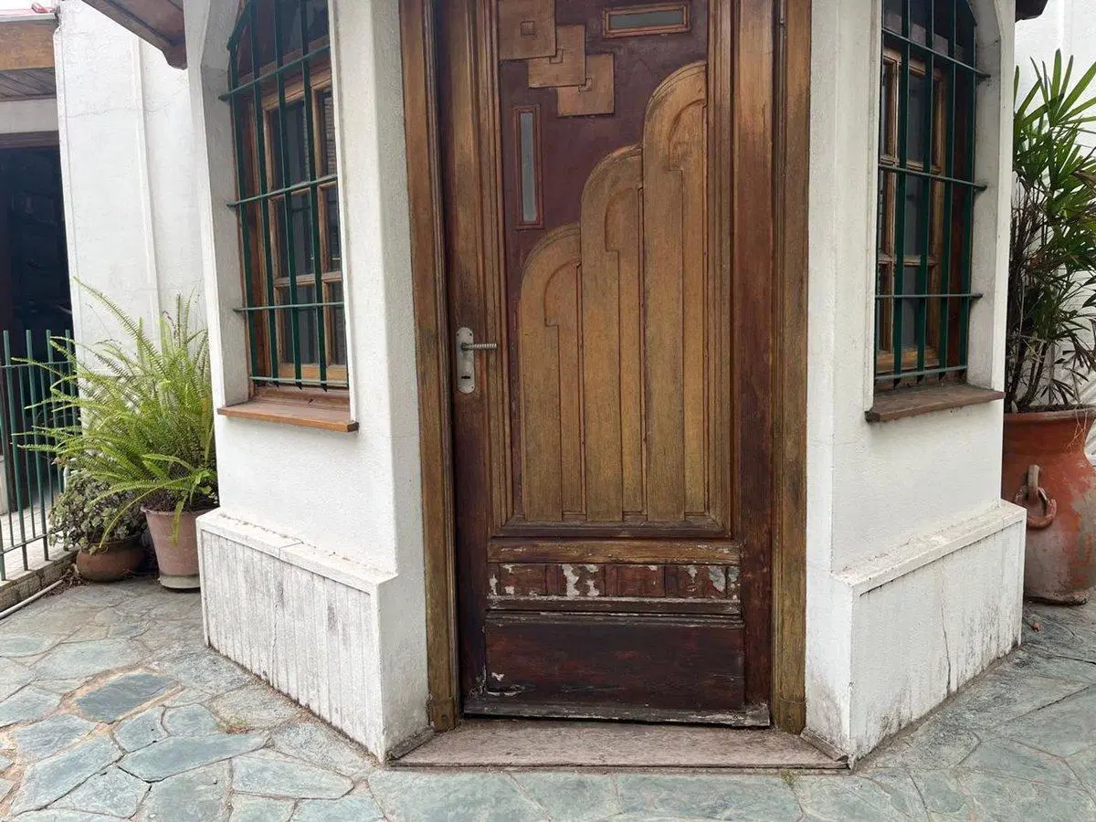 VENTA IMPORTANTE CASA DE ESTILO EN OLIVOS 2