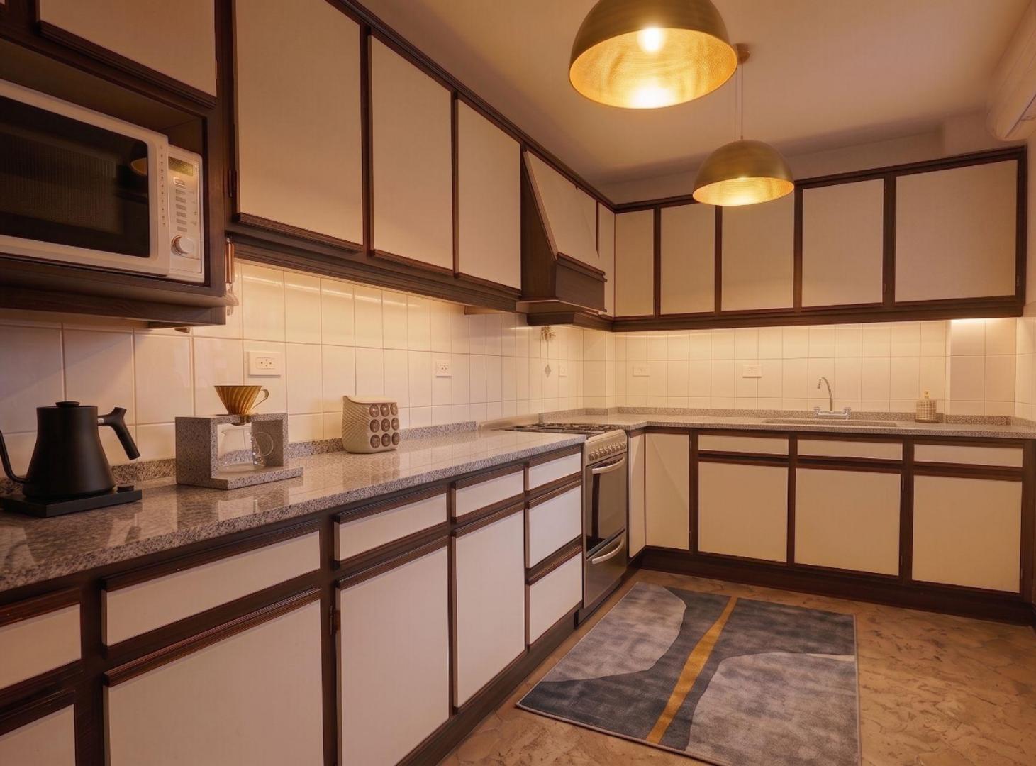 Foto de VENTA PISO 5 AMBIENTES Y 3 BALCONES TIPO CASA, imagen 4