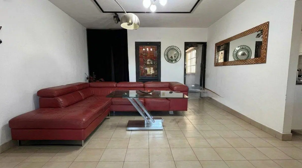 VENTA PH 3 AMBIENTES CON TERRAZA EN FLORES 5