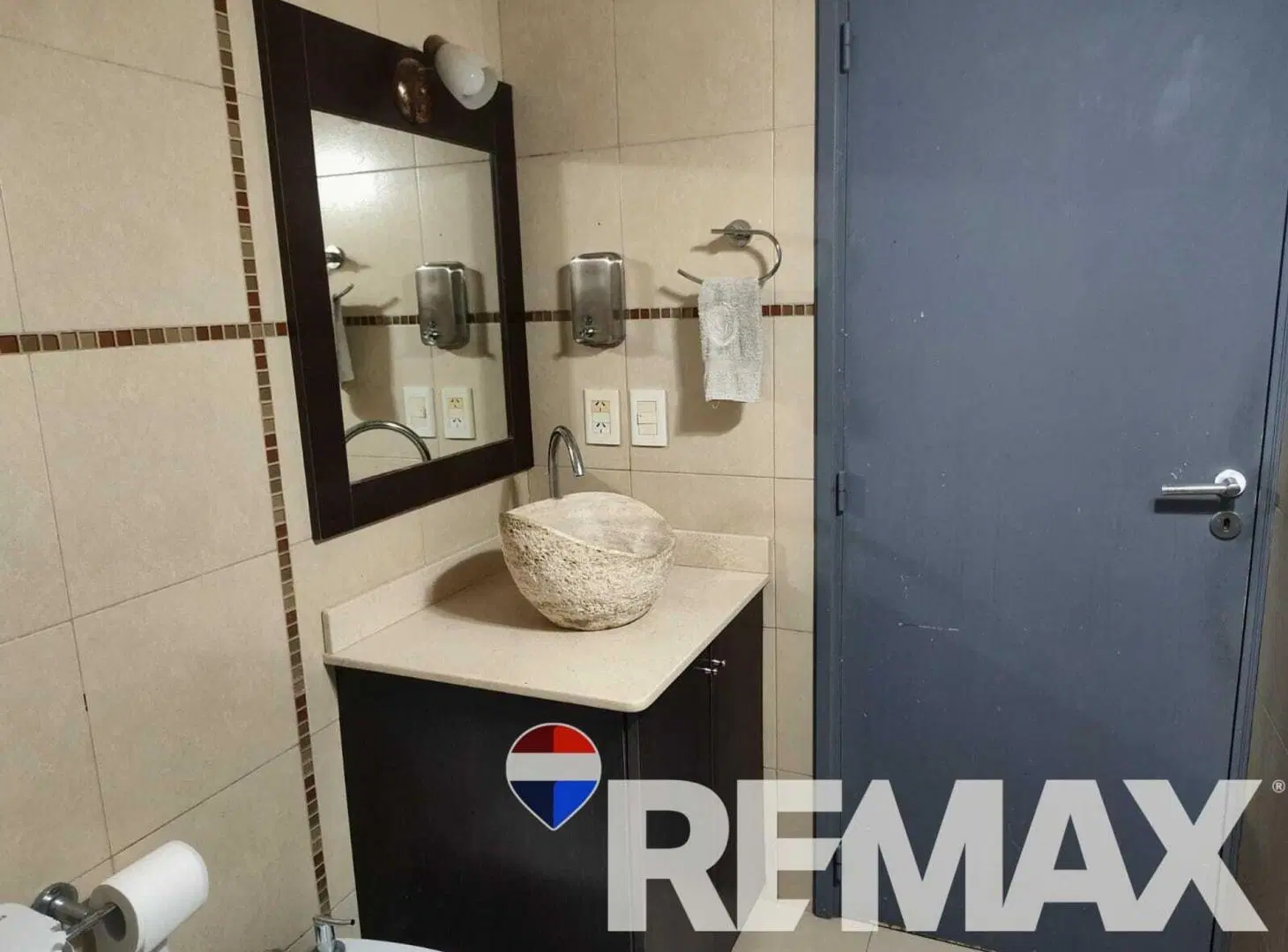 Casa 3 ambientes con pileta Ranelagh 8