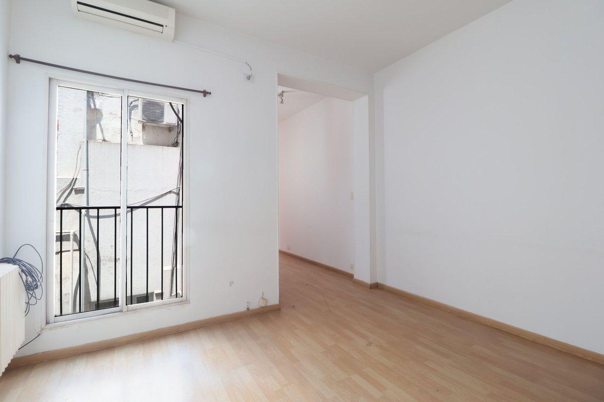Foto de VENTA OFICINA 2 AMBIENTES RECOLETA BALCON, imagen 1