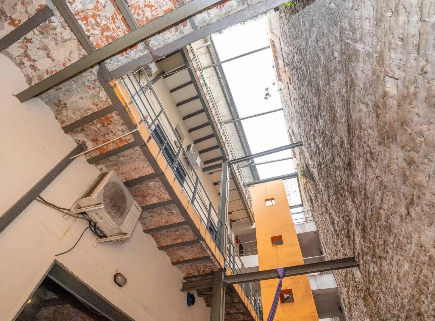 VENTA HOTEL HOSTEL SAN TELMO CASCO HISTORICO 8