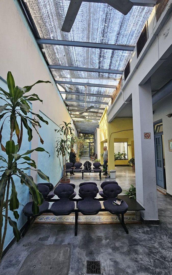 Foto de VENTA CENTRO DE SALUD VILLA LUGANO BAJO PRECIO, imagen 1