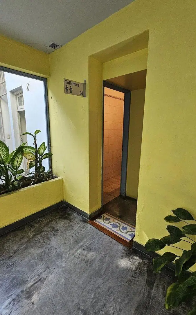 VENTA CENTRO DE SALUD VILLA LUGANO BAJO PRECIO 4