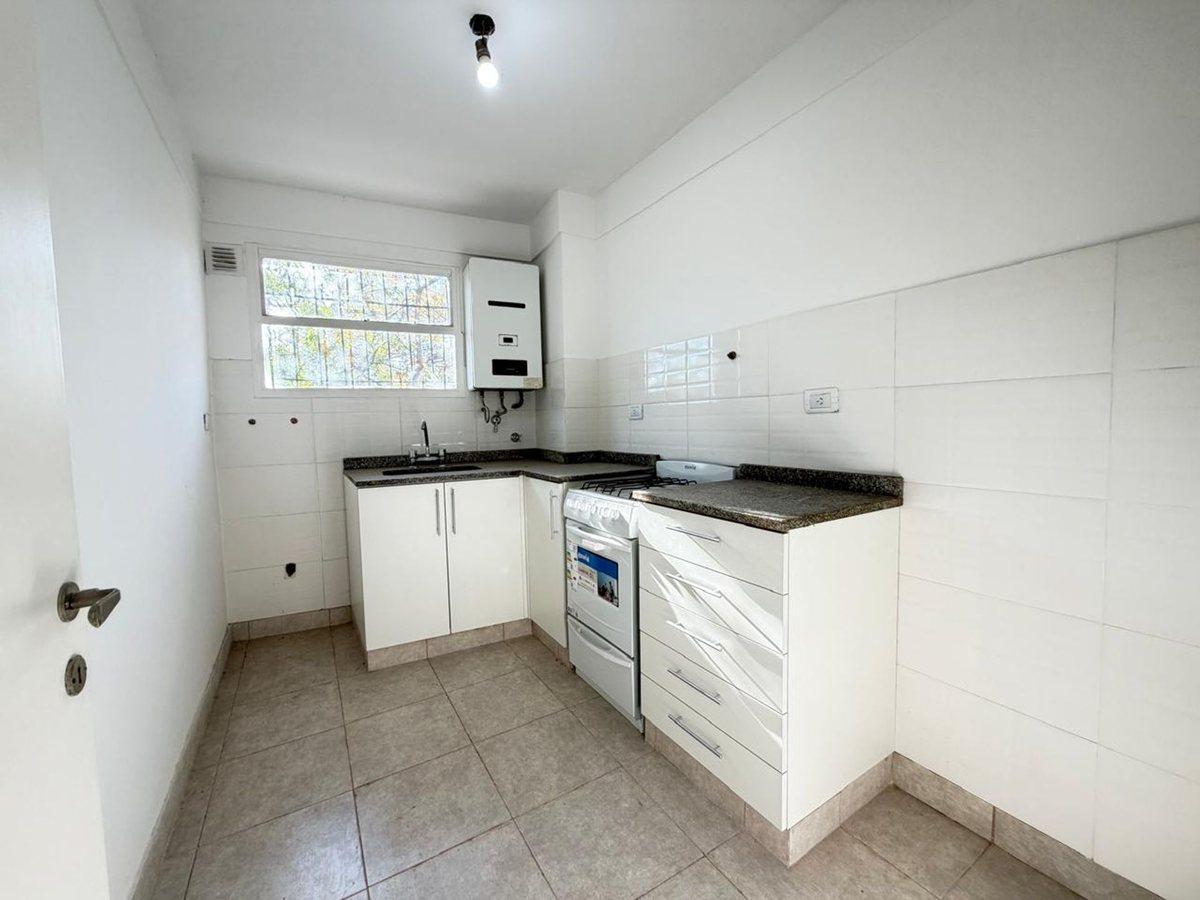Foto de VENTA PALERMO SOHO FRENTE 3 AMBIENTES LUMINOSO, imagen 1