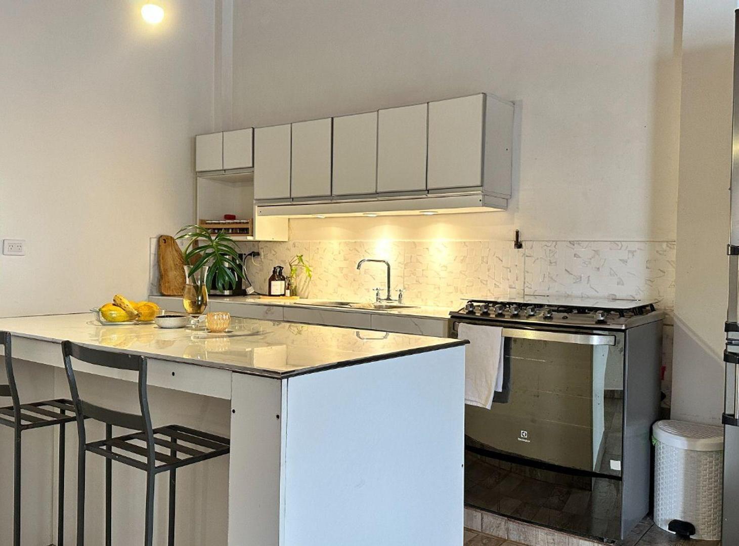 Casa en  alquiler 4 habitaciones Spegazzini