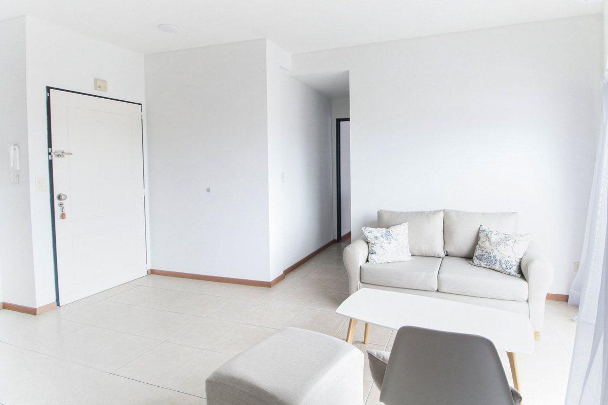 Foto de VENTA DEPARTAMENTO DOS AMBIENTES CON BALCON FRENTE, imagen 2