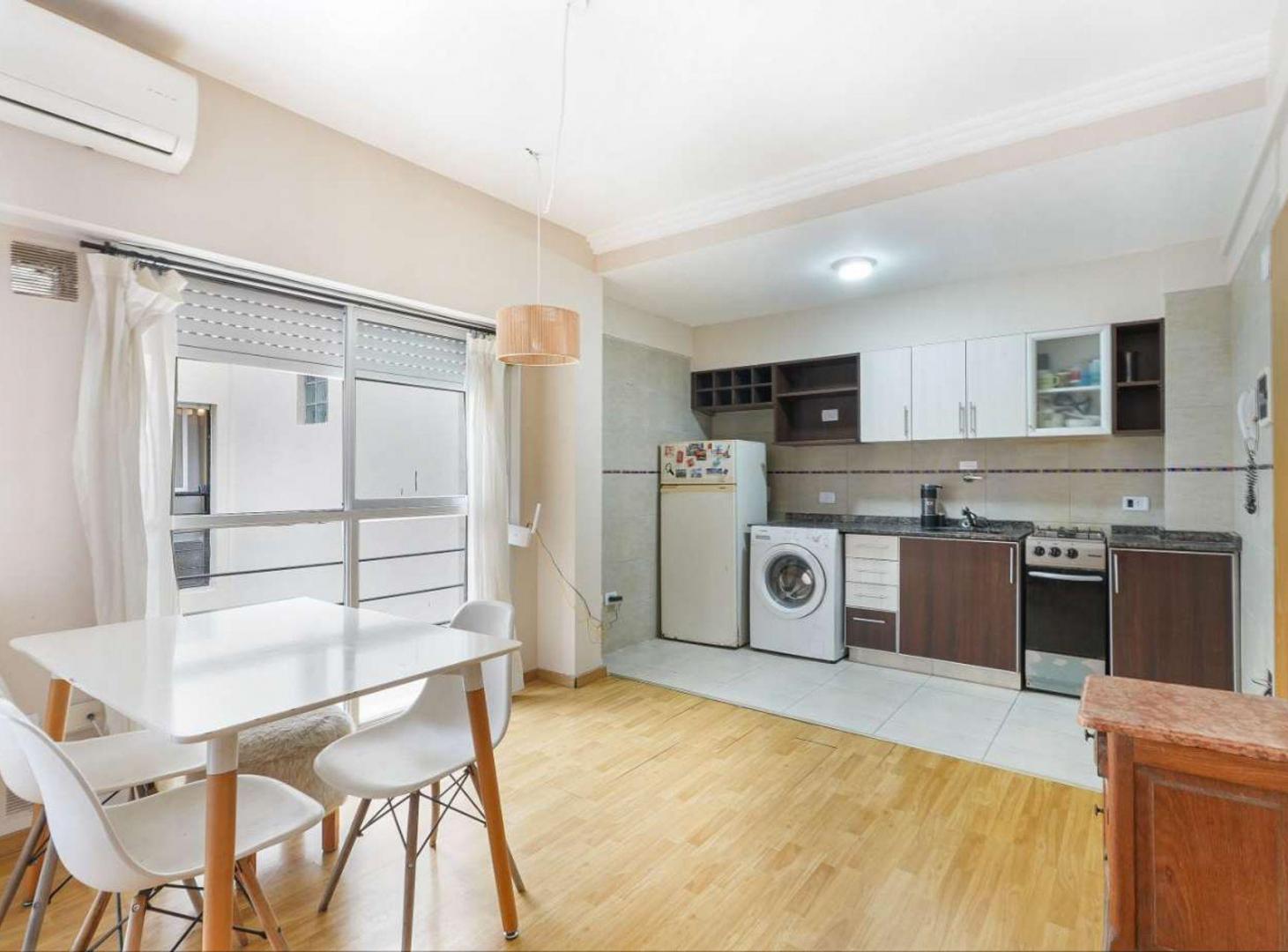 Foto de Departamento Monoambiente Venta Almagro, imagen 2