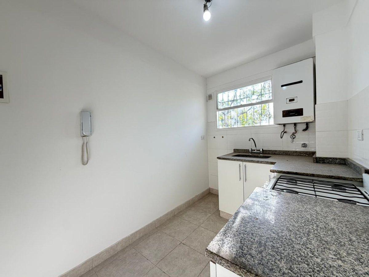 Foto de VENTA PALERMO SOHO FRENTE 3 AMBIENTES LUMINOSO, imagen 3