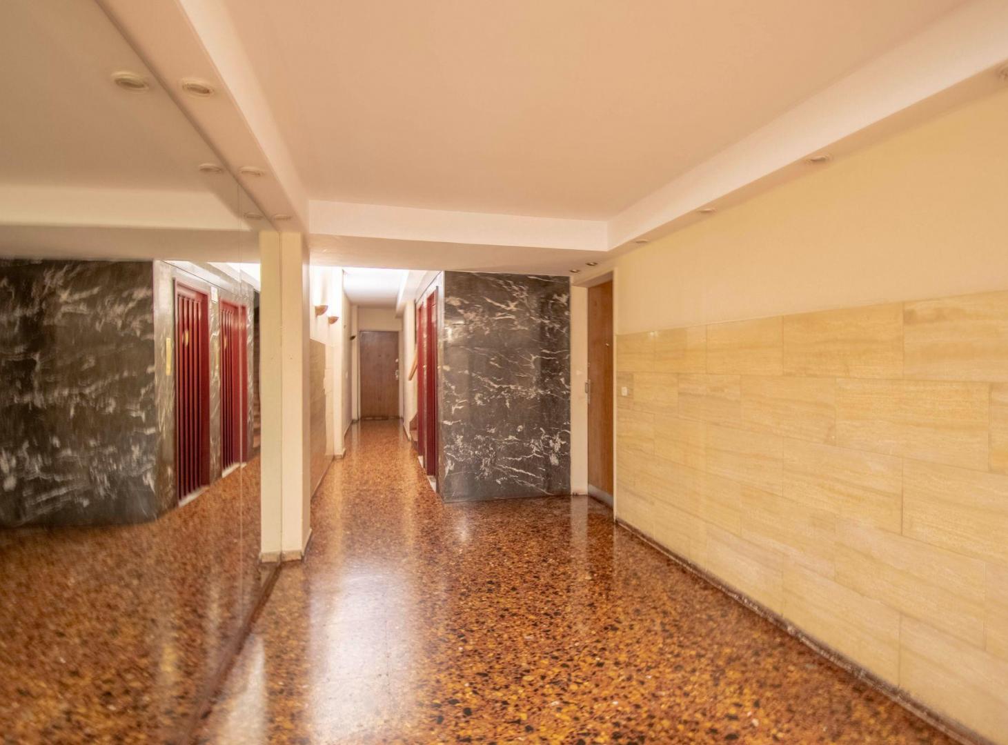 Foto de VENTA PLANTA BAJA PALERMO PLAZA ITALIA 2 AMB PATIO, imagen 3