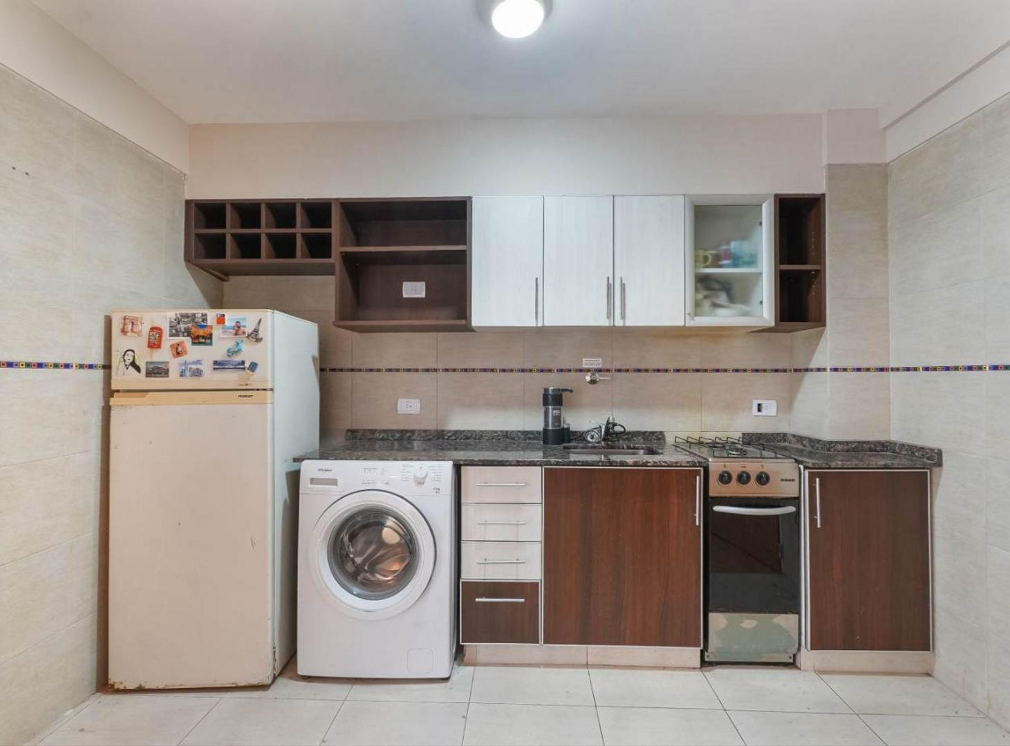Foto de Departamento Monoambiente Venta Almagro, imagen 1