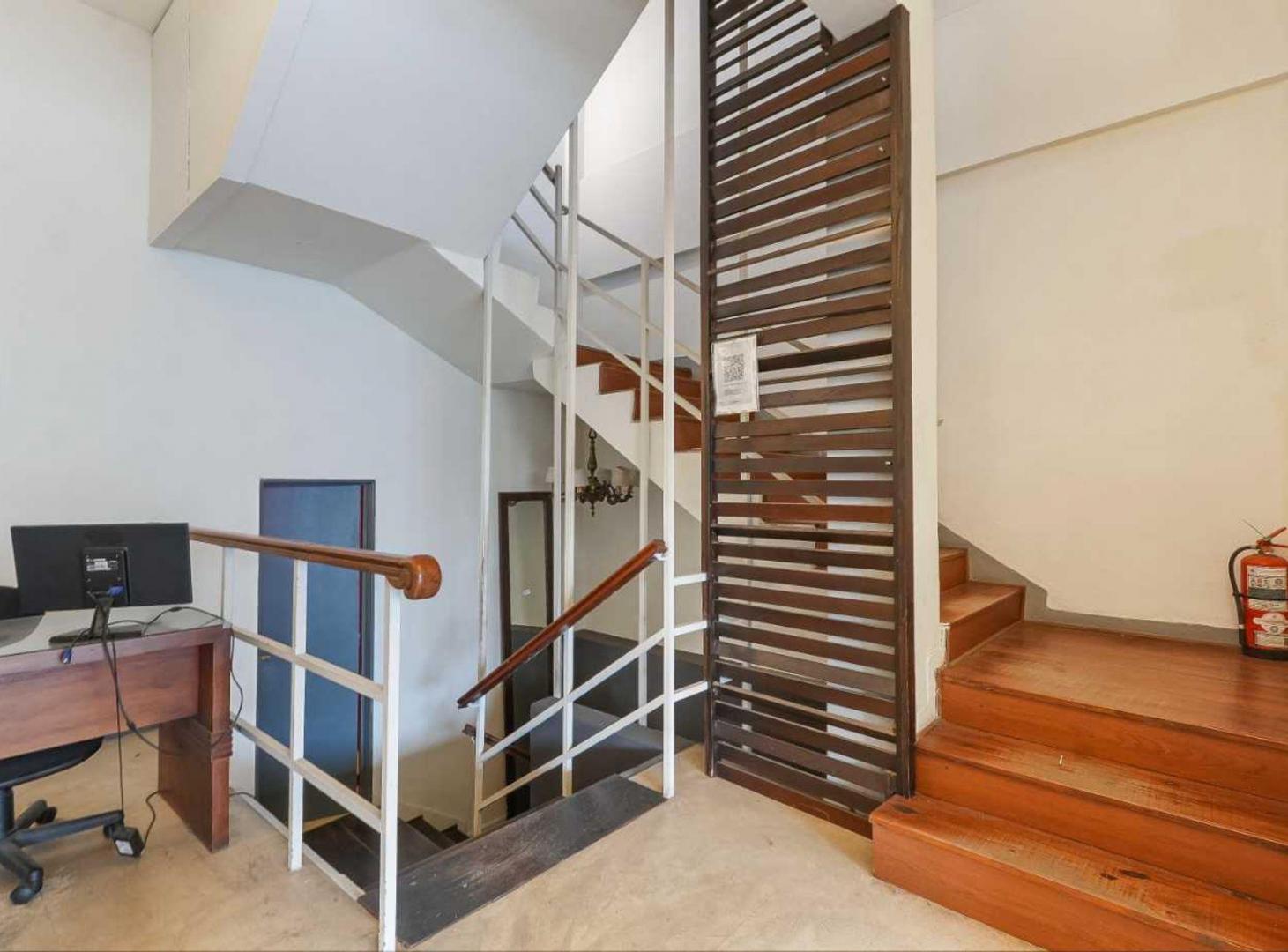 Foto de Oficina en Venta en Villa Crespo PB + 2 pisos, imagen 5