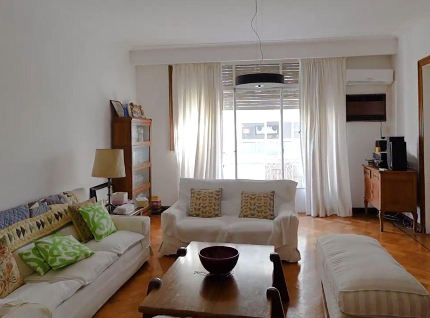 Foto de VENTA PISO 5 AMBIENTES Y 3 BALCONES TIPO CASA, imagen 2