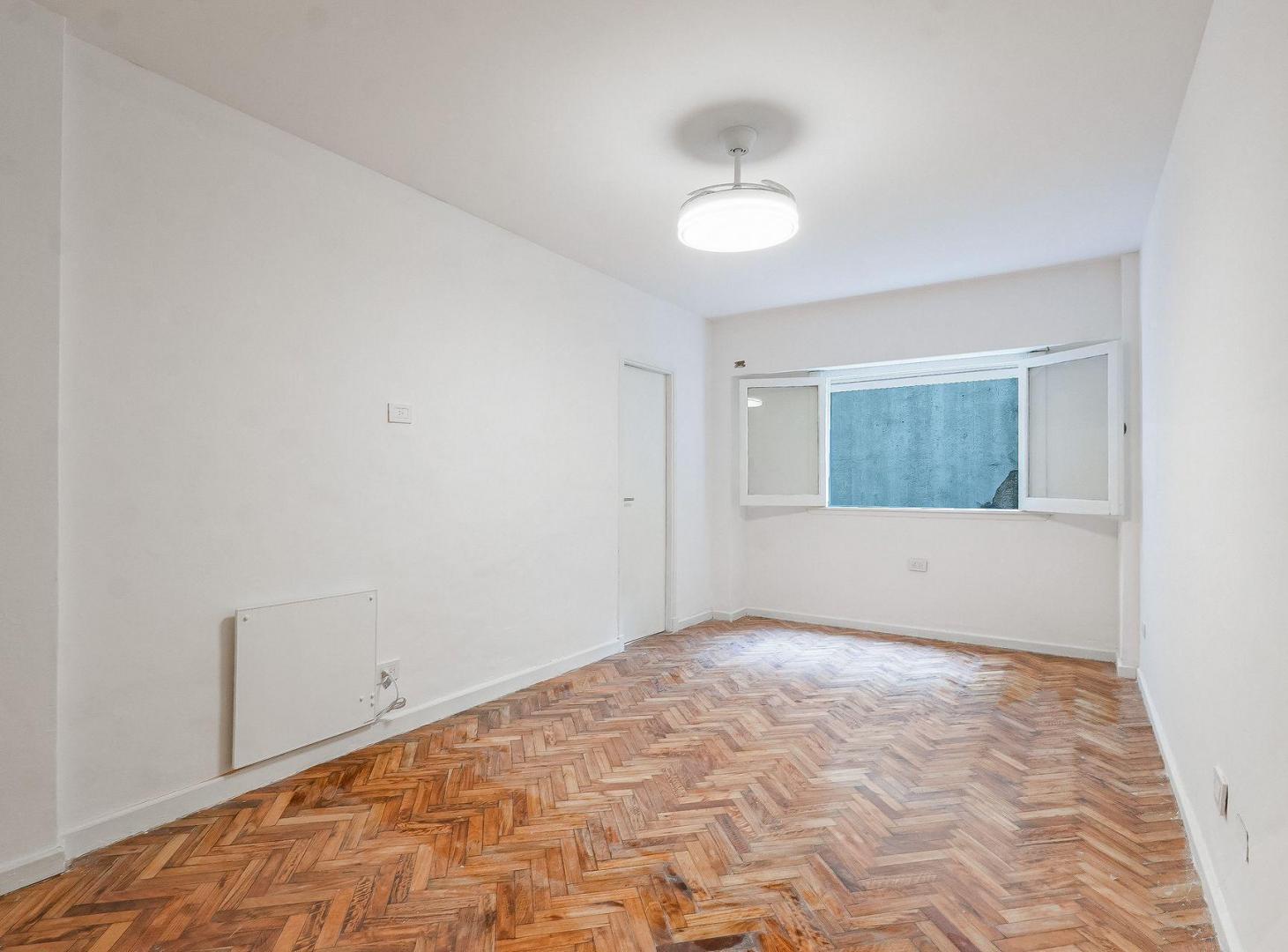 Foto de VENTA OFICINA APTO PROFESIONAL RECICLADO, imagen 1