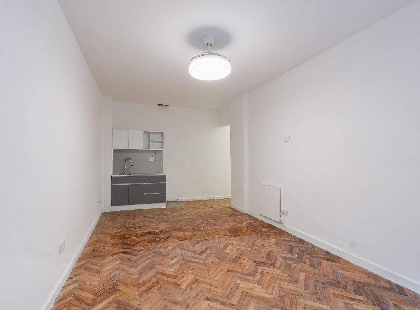 Foto de VENTA OFICINA APTO PROFESIONAL RECICLADO, imagen 3