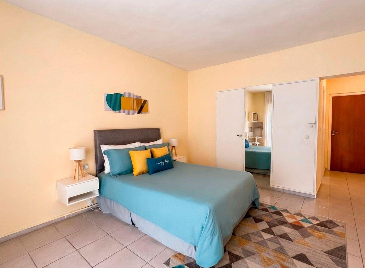 Foto de Venta Monoamb Airbnb con cochera en Retiro, imagen 1