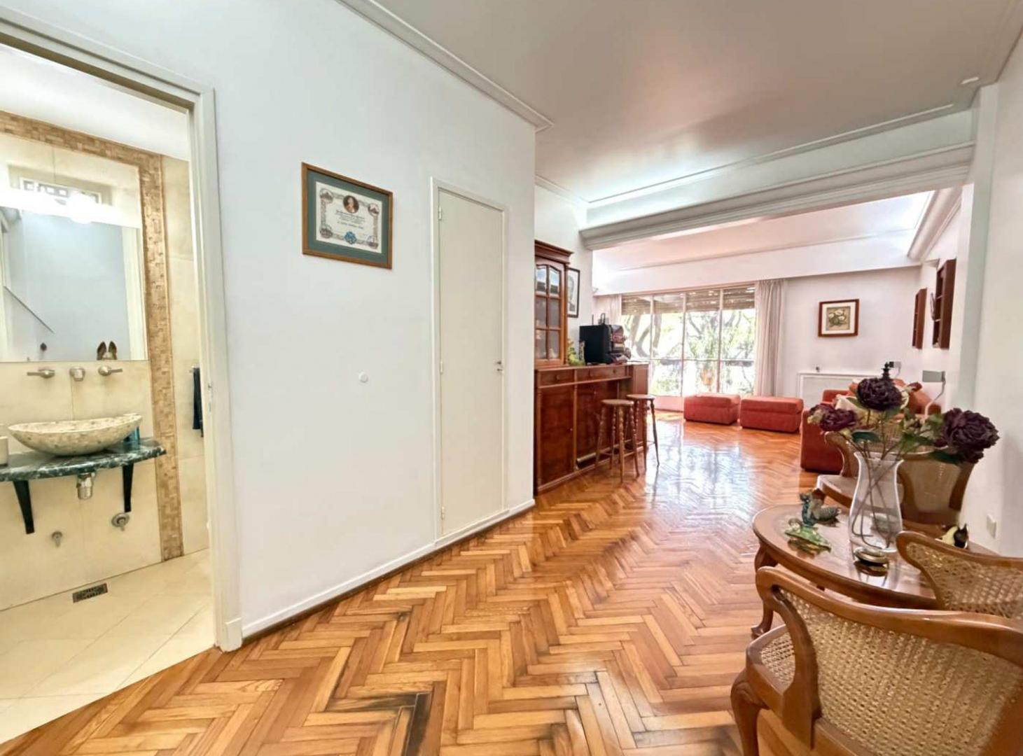 Foto de VENTA DE PISO 5 AMB CON COCHERA EN CABALLITO, imagen 2