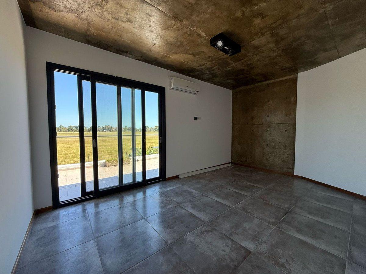 Foto de Casa Alquiler Barrio Privado Tristán Suarez, imagen 2