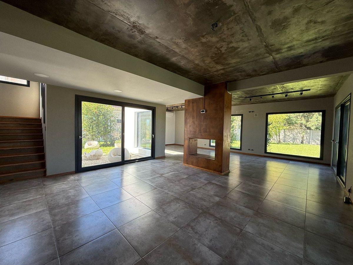 Foto de Casa Alquiler Barrio Privado Tristán Suarez, imagen 4