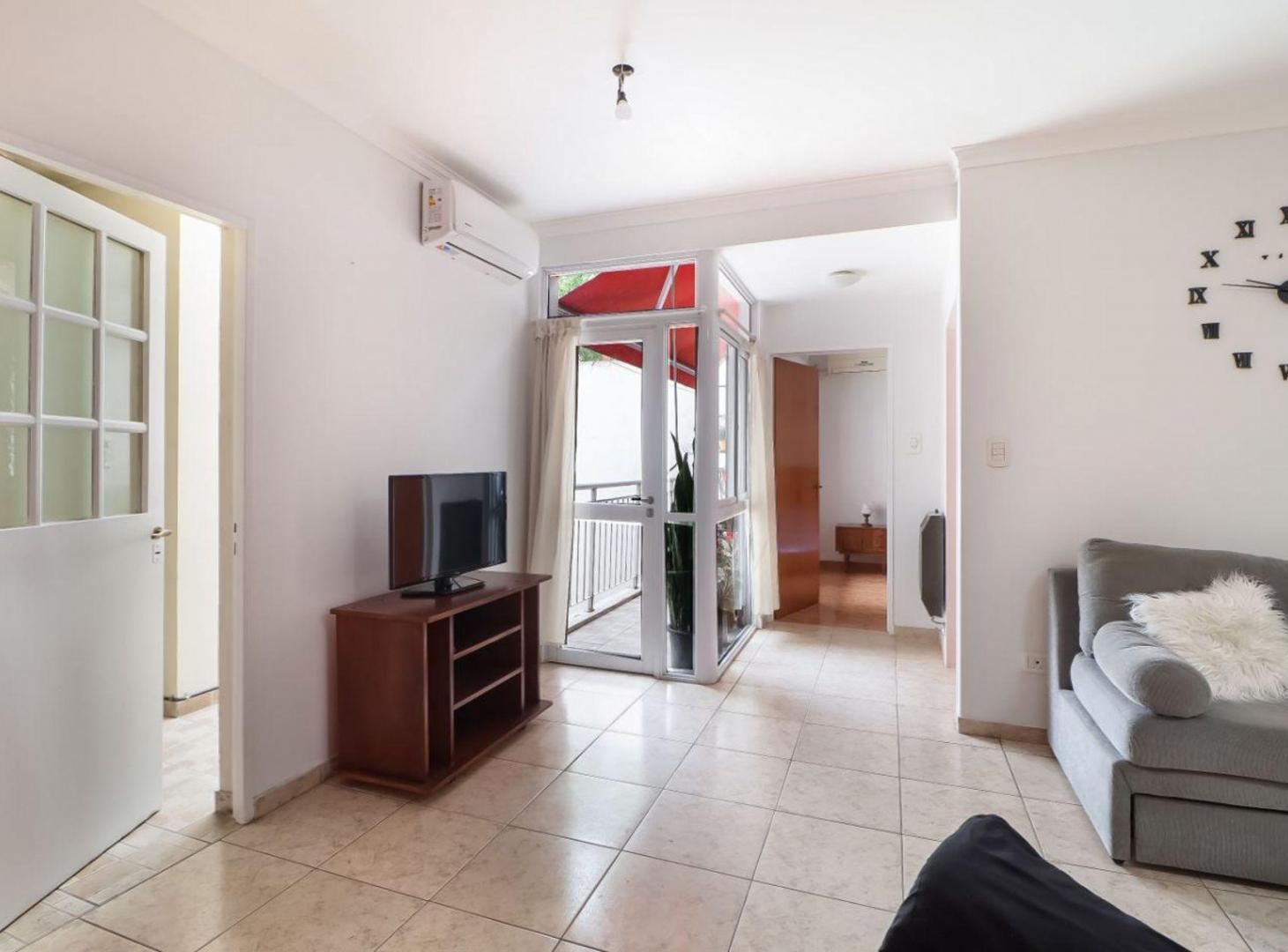 Foto de VENTA PH 2 AMBIENTES CON BALCON APTO OFICINA, imagen 1